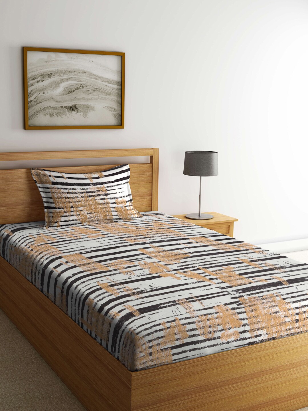 

KLOTTHE Black & White Striped Fitted 300TC Single Bedsheet With 1 Pillow Cover