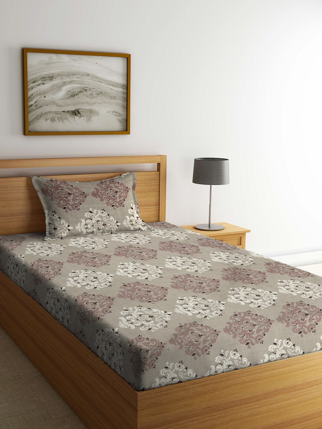 

KLOTTHE Brown & White Ethnic Motif Printed 300TC Fitted Single Bedsheet & 1 Pillow Cover
