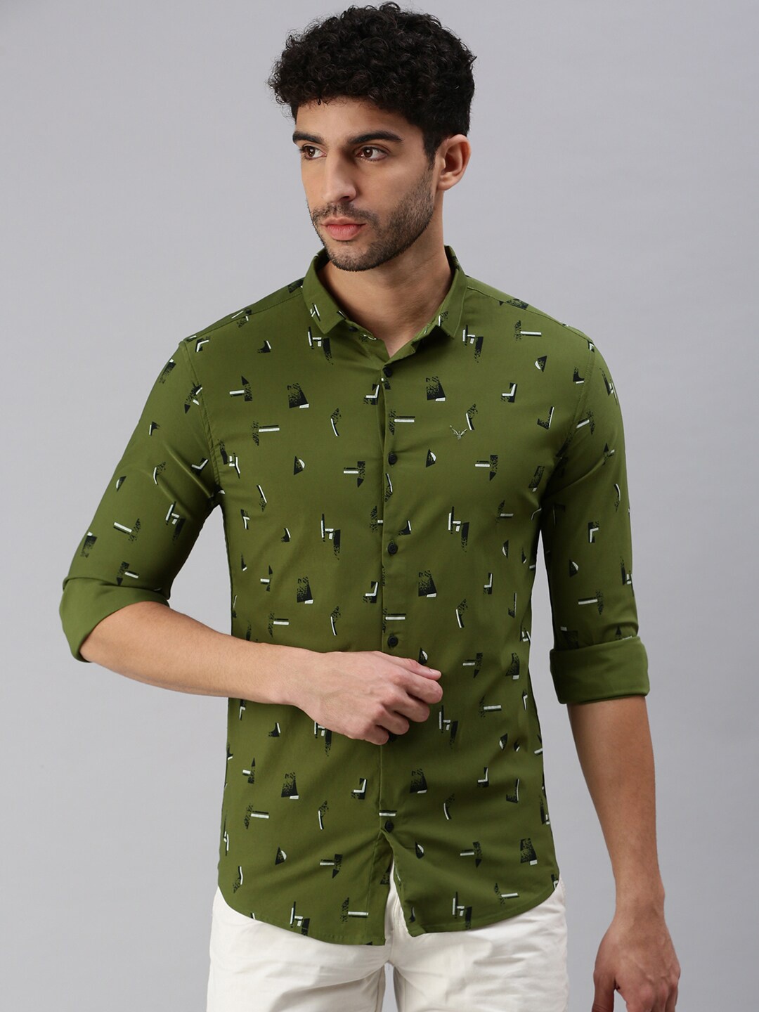 

SHOWOFF Comfort Fit Geometric Printed Casual Shirt, Olive