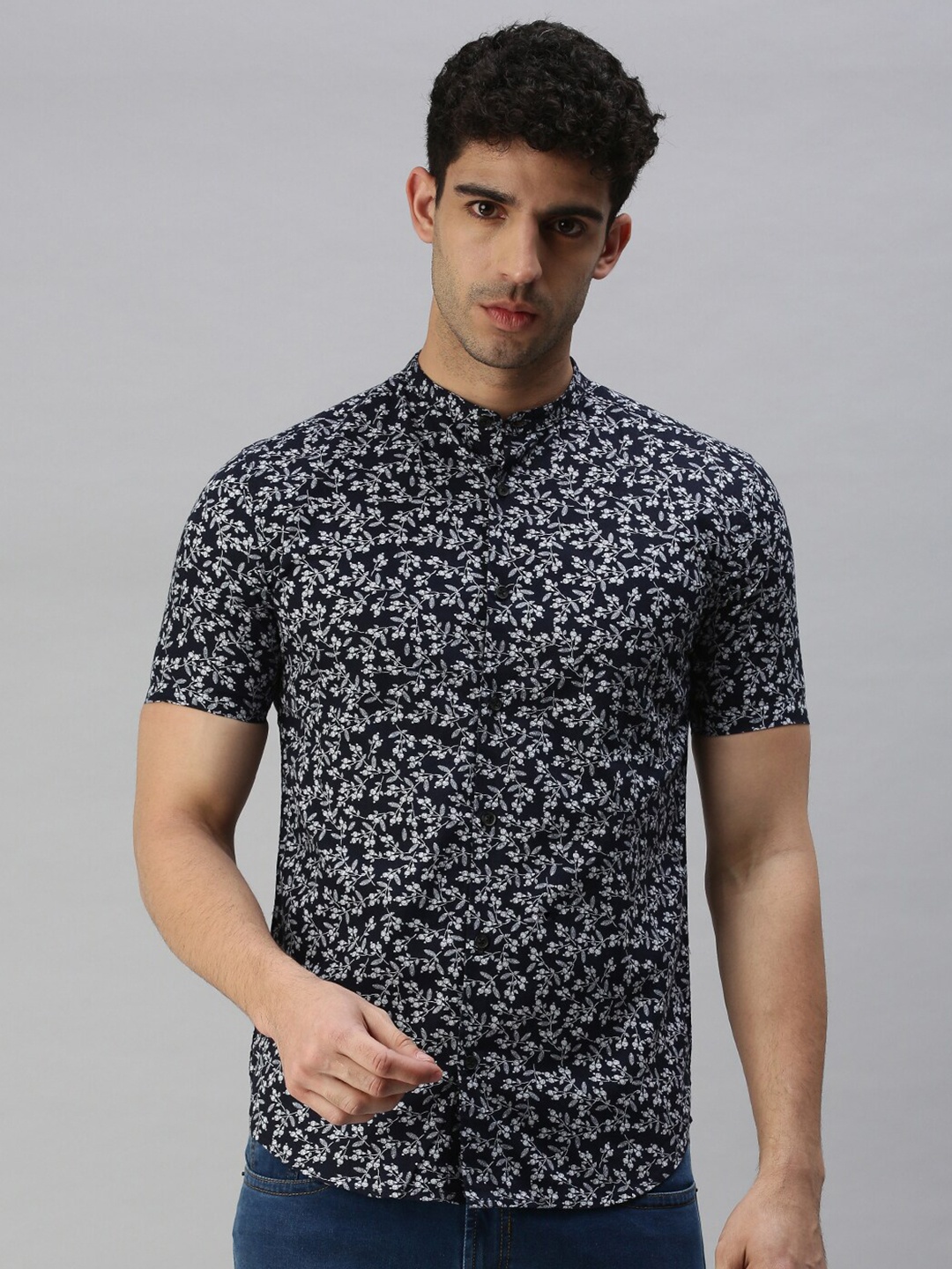 

SHOWOFF Floral Printed Premium Fit Cotton Casual Shirt, Navy blue