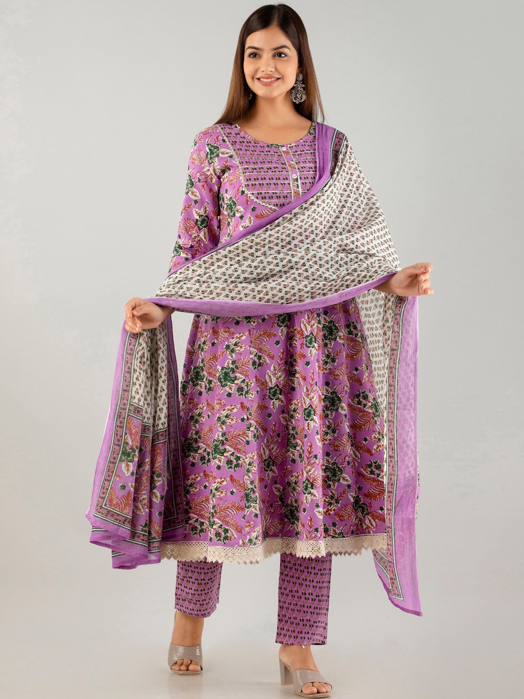 

KALINI Floral Printed Panelled Gotta Patti Kurta with Pyjamas & With Dupatta, Purple
