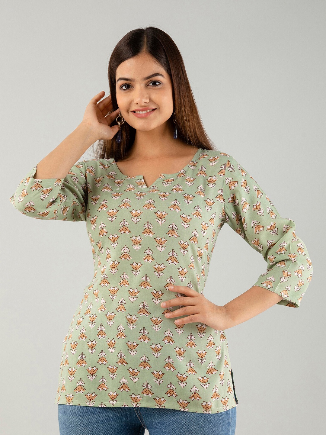 

OMASK Ethnic Motifs Printed Kurti, Green