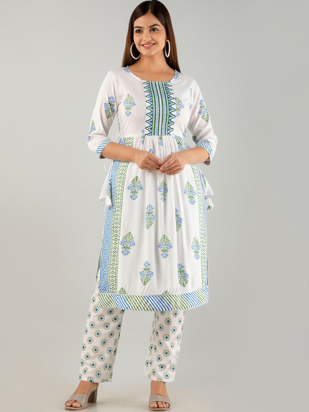 

OMASK Floral Printed Gotta Patti Pleated Kurta with Trousers, White