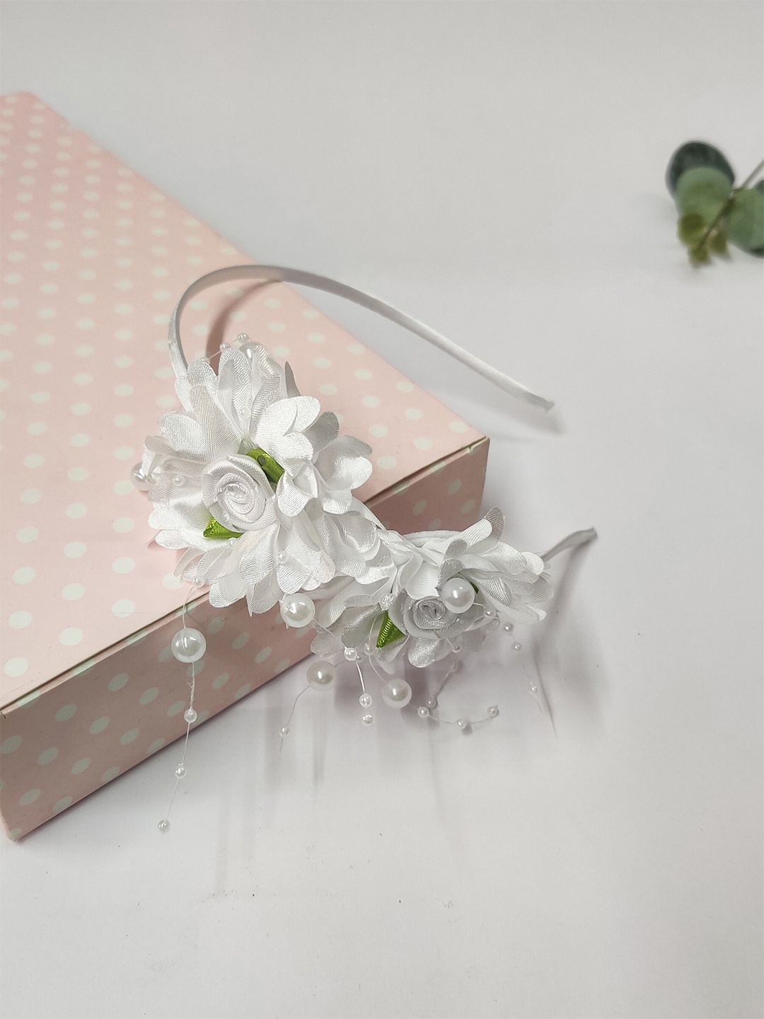 

The Magic Wand Girls Beaded Embellished Hairband, White