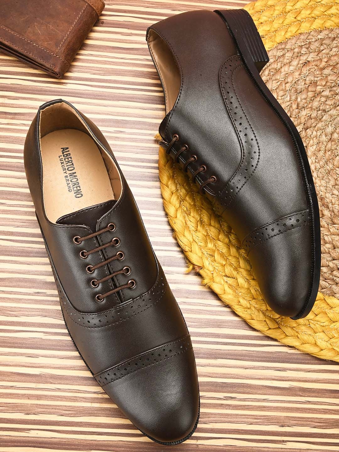 

ALBERTO MORENO Men Textured Formal Brogues, Brown