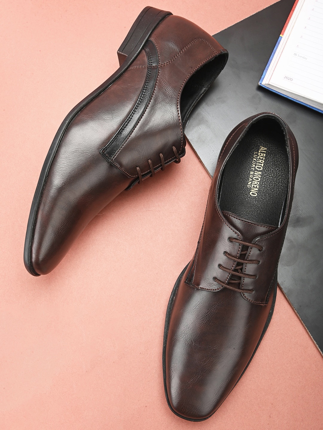 

ALBERTO MORENO Men Textured Formal Derbys, Brown