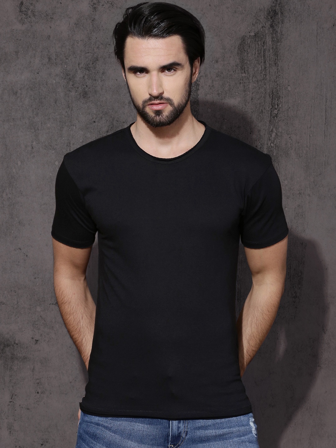 

Roadster Men Black Solid Round Neck Pure Cotton T-shirt