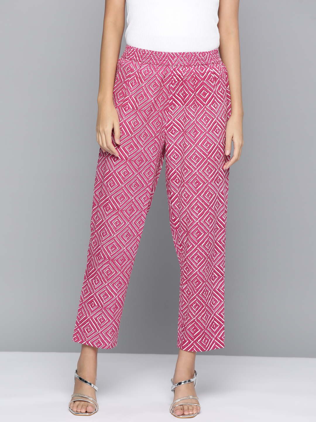 

HERE&NOW Women Printed Pure Cotton Cropped Trousers, Pink