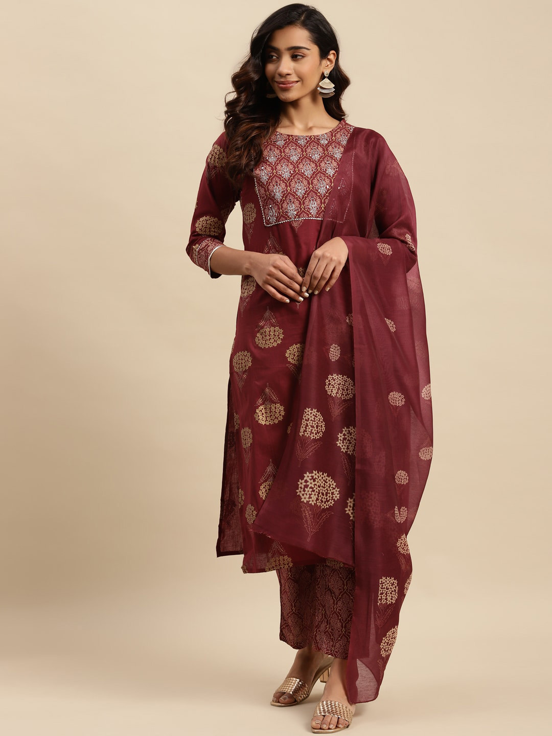 

Sangria Maroon Ethnic Motifs Printed Gotta Patti Kurta with Trouser & Dupatta