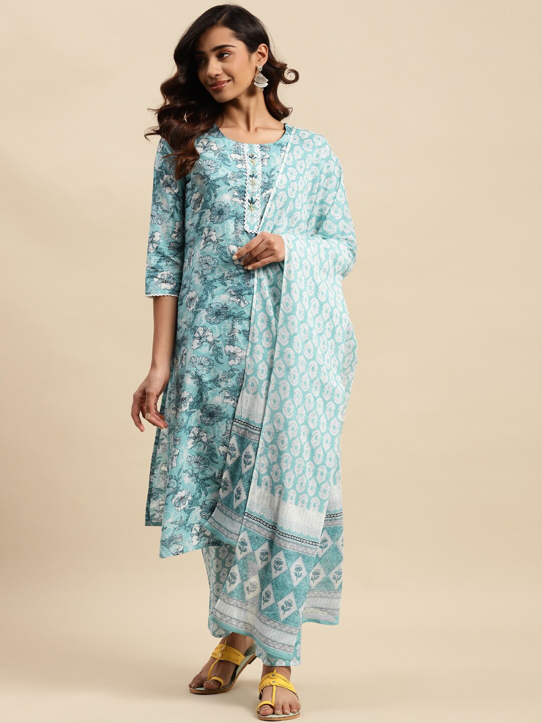 

Sangria Floral Printed Thread Work Pure Cotton Straight Kurta With Trouser & Dupatta, Blue