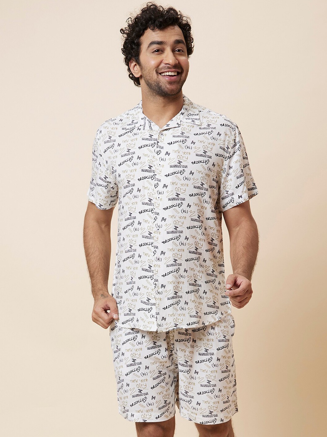 

Globus White & Black Typography Printed Shirt With Shorts