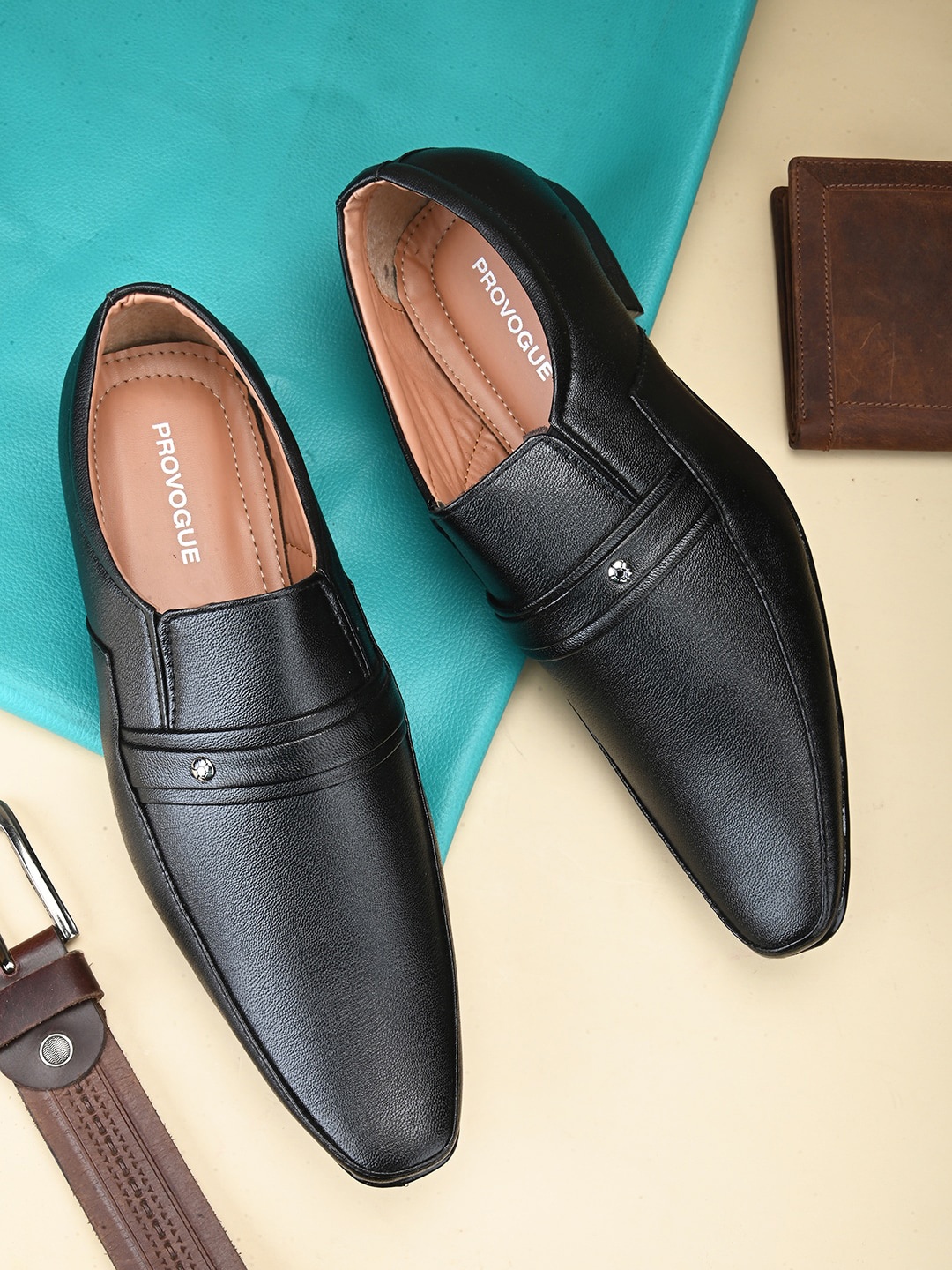 

Provogue Men Textured Formal Slip-On Shoes, Black