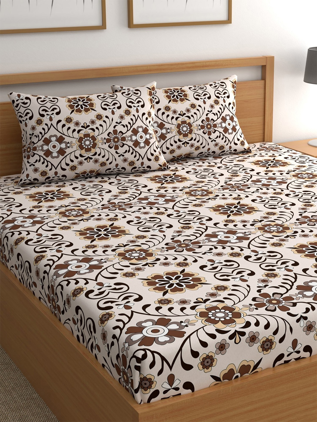 

CG HOMES Cream-Coloured & Brown Ethnic Motifs 180 TC Queen Bedsheet With 2 Pillow Covers