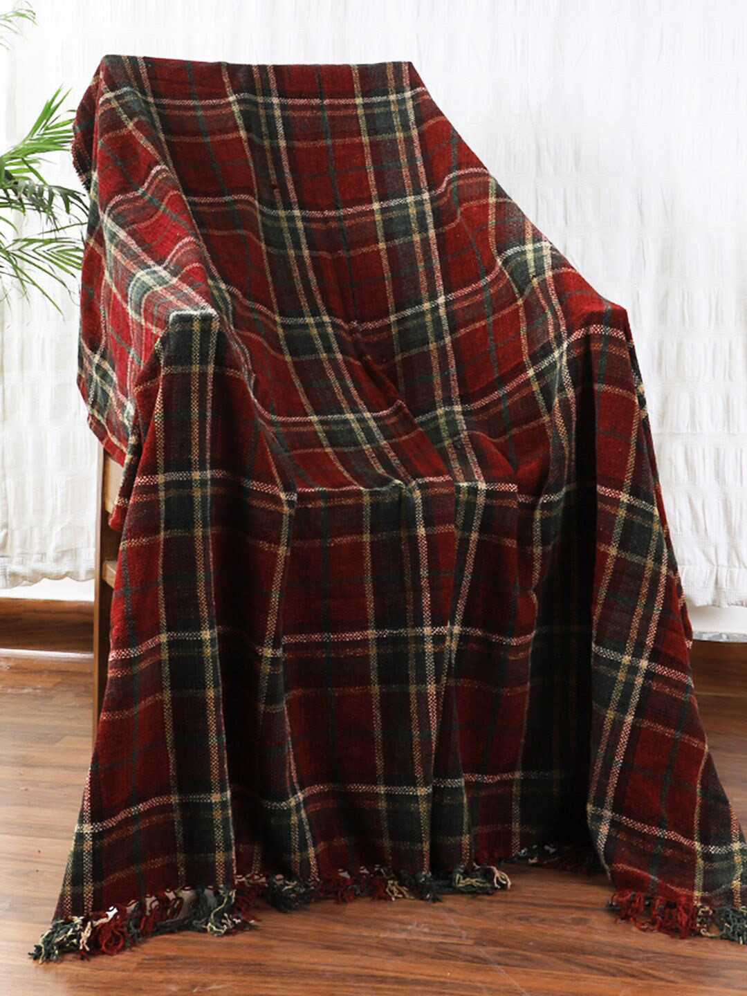 

Jamio Firati Red & Black Textured Pure Cotton Throws
