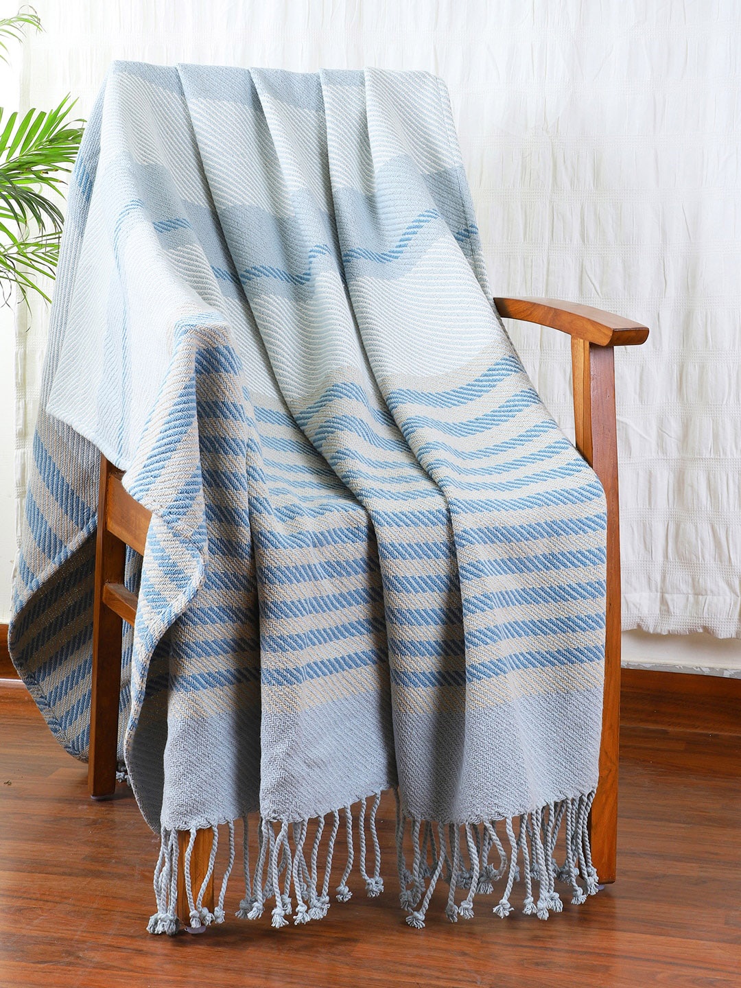 

Jamio Firati Blue Striped Pure Cotton Throws