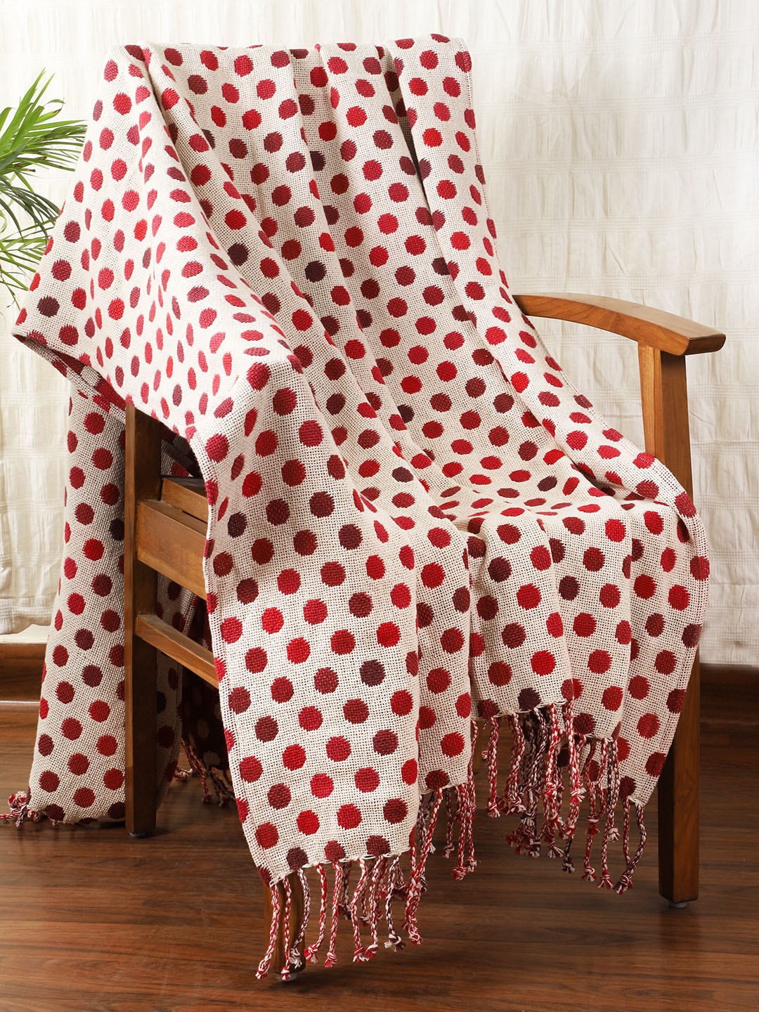 

Jamio Firati Red & White Polka Dot Design Pure Cotton Throws