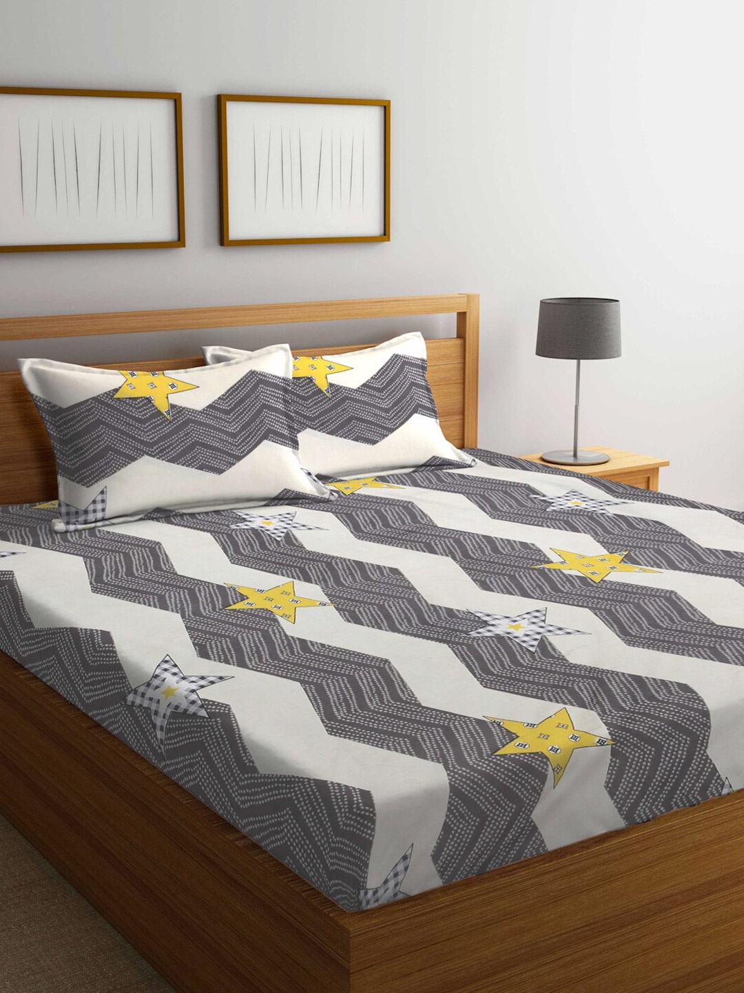 

FABINALIV Grey & White Geometric Print 300 TC King Size Bedsheet & 2 Pillow Covers