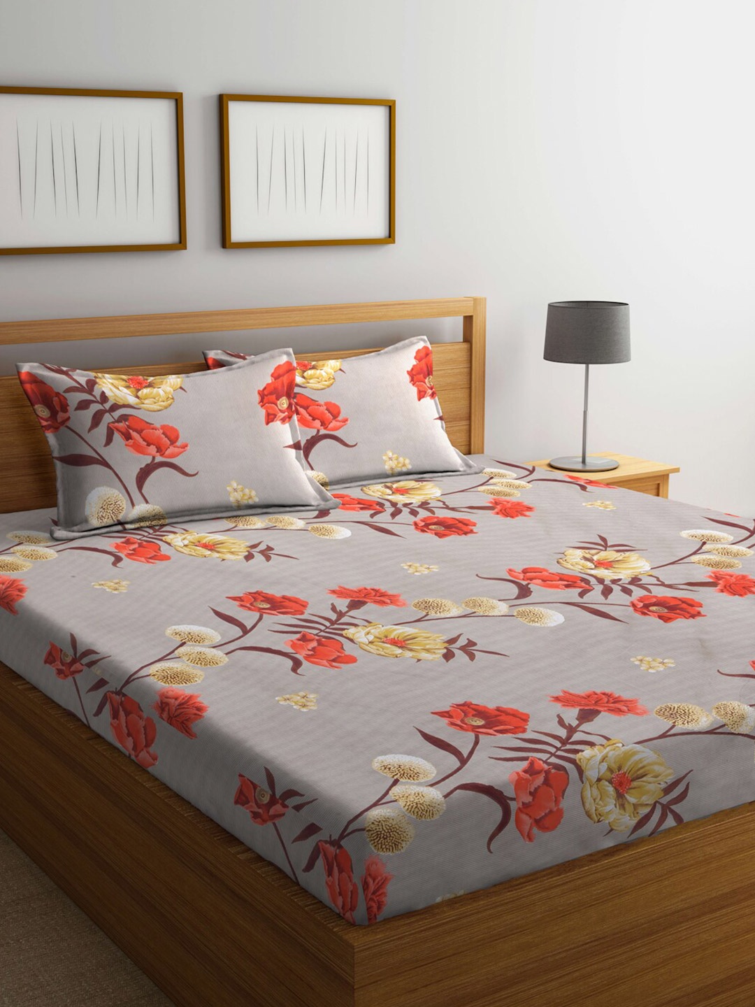 

FABINALIV Beige & Orange Floral 300 TC King Bedsheet With 2 Pillow Covers