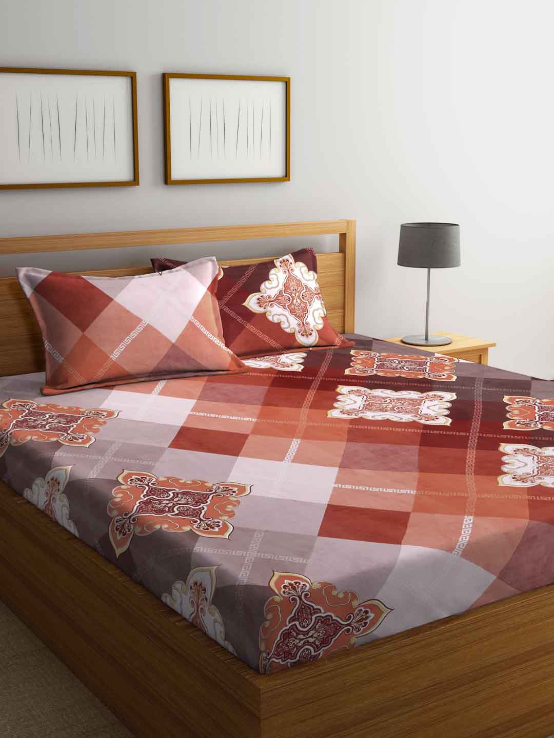 

FABINALIV Brown & White Printed 300 TC King Bedsheet & 2 Pillow Covers