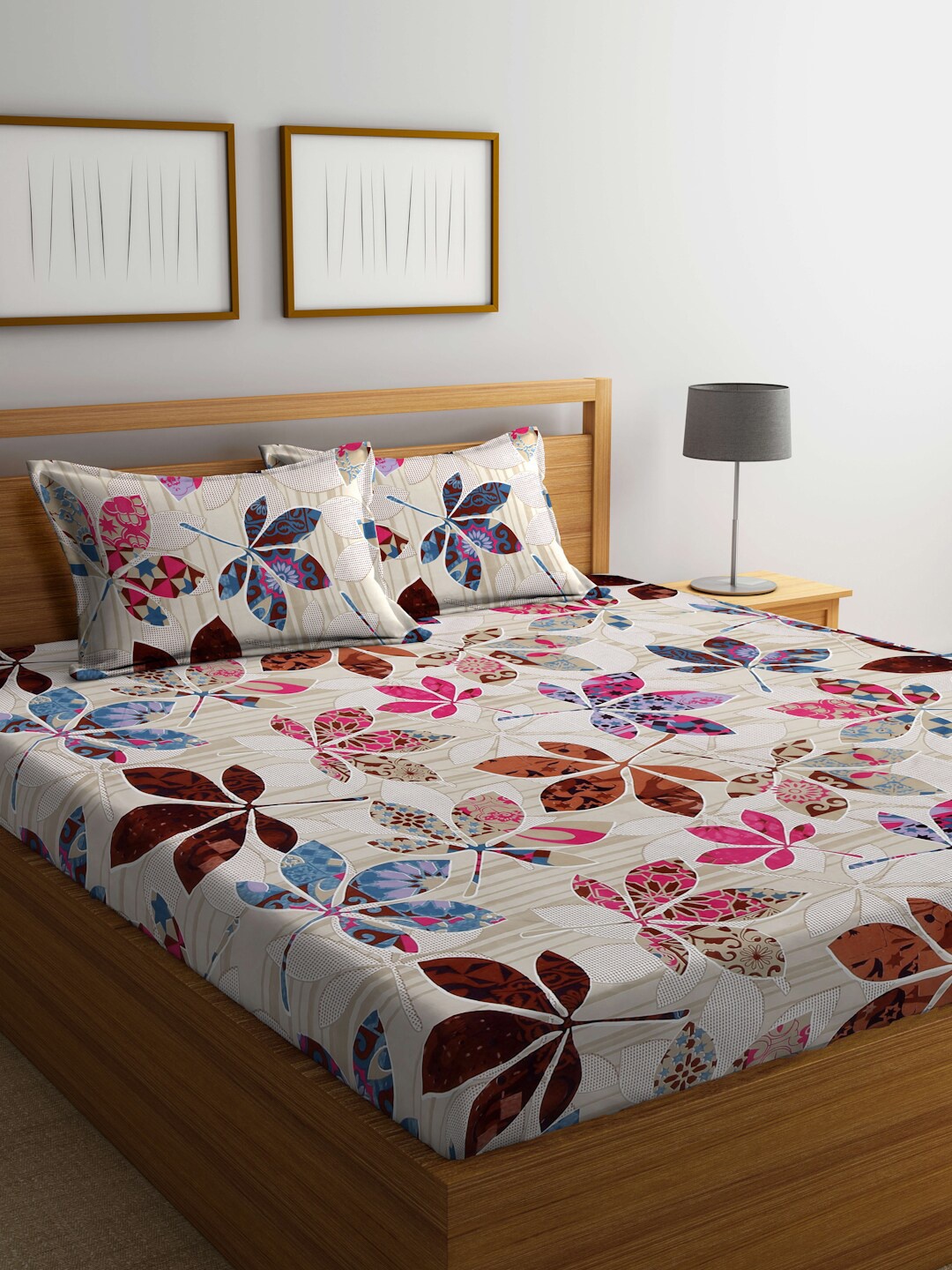 

FABINALIV Brown & Red Floral Printed 300 TC King Bedsheet & 2 Pillow Covers