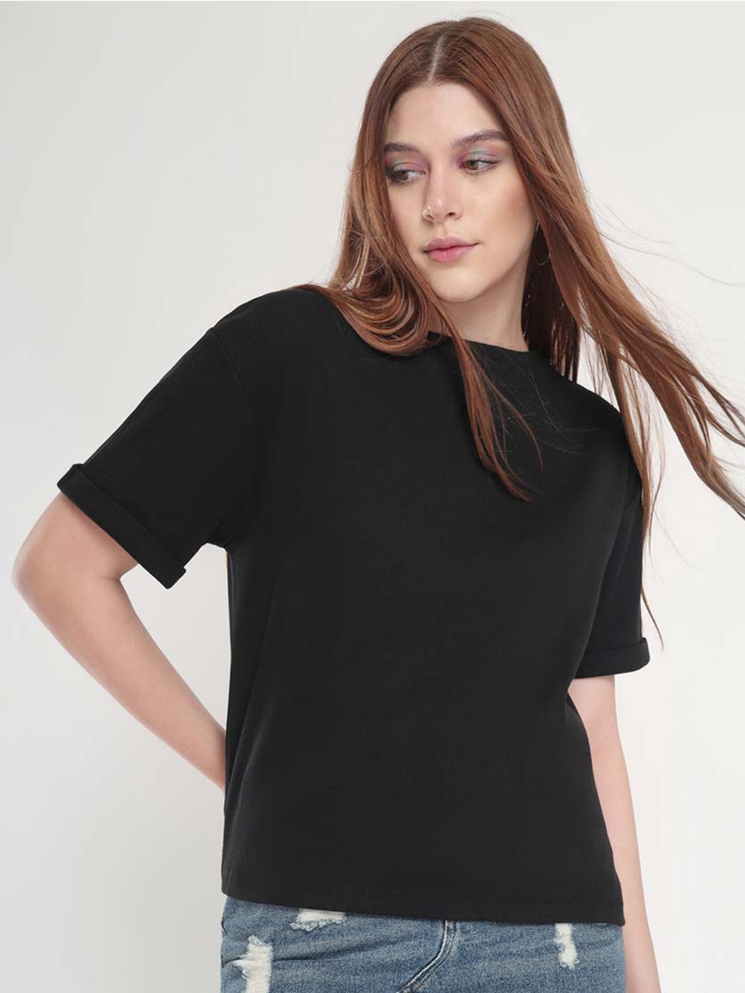 

NOBERO Round Neck Cotton T-shirt, Black