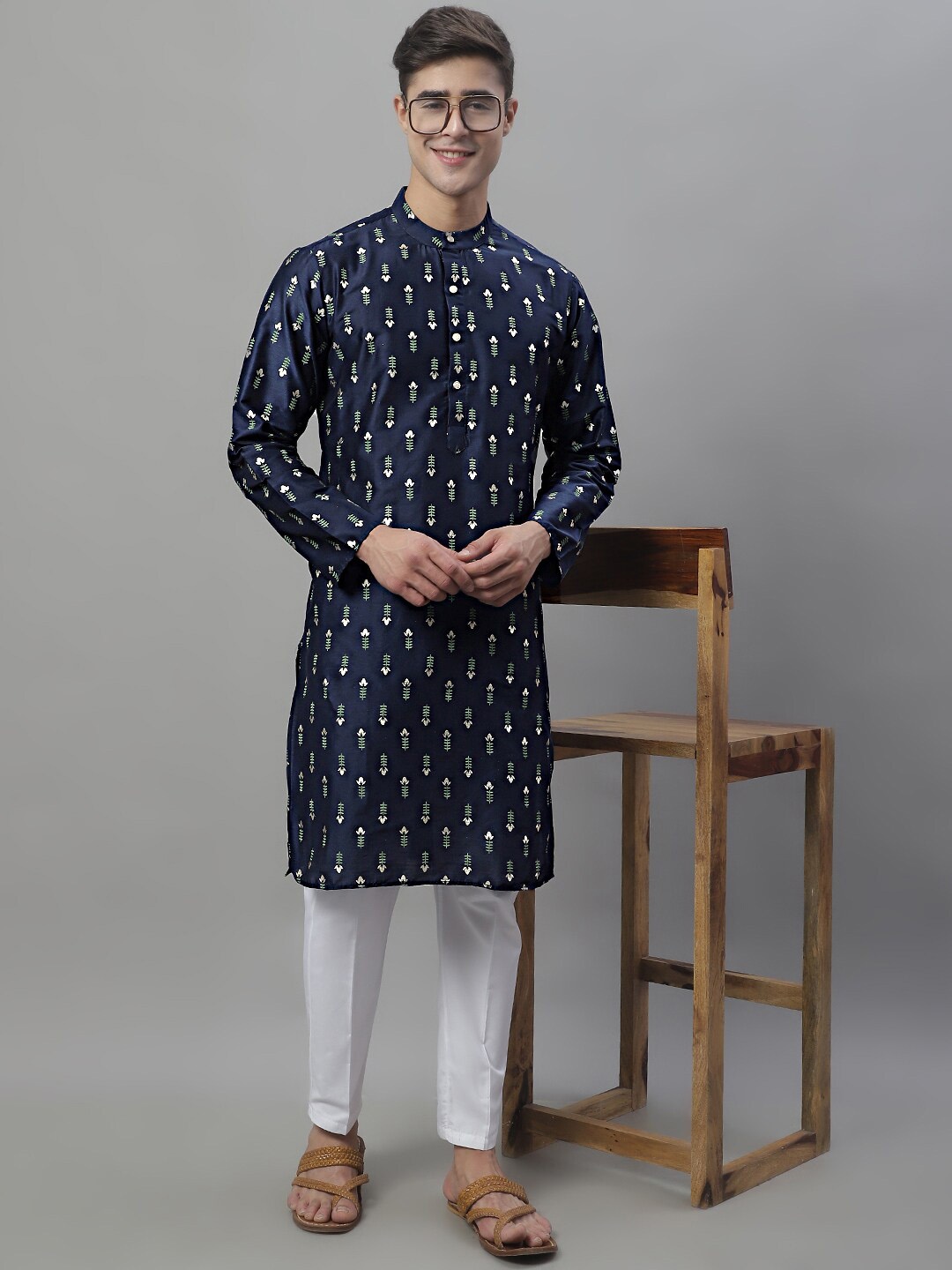 

Anouk Navy Blue & White Ethnic Motifs Printed Kurta with Pyjamas