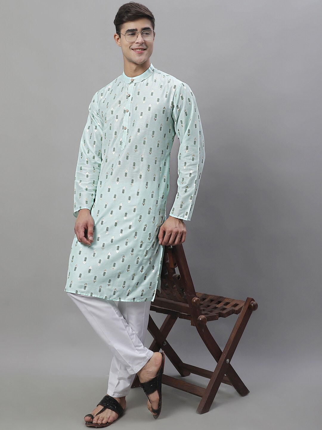 

Anouk Turquoise Blue & White Ethnic Motifs Printed Kurta with Pyjamas