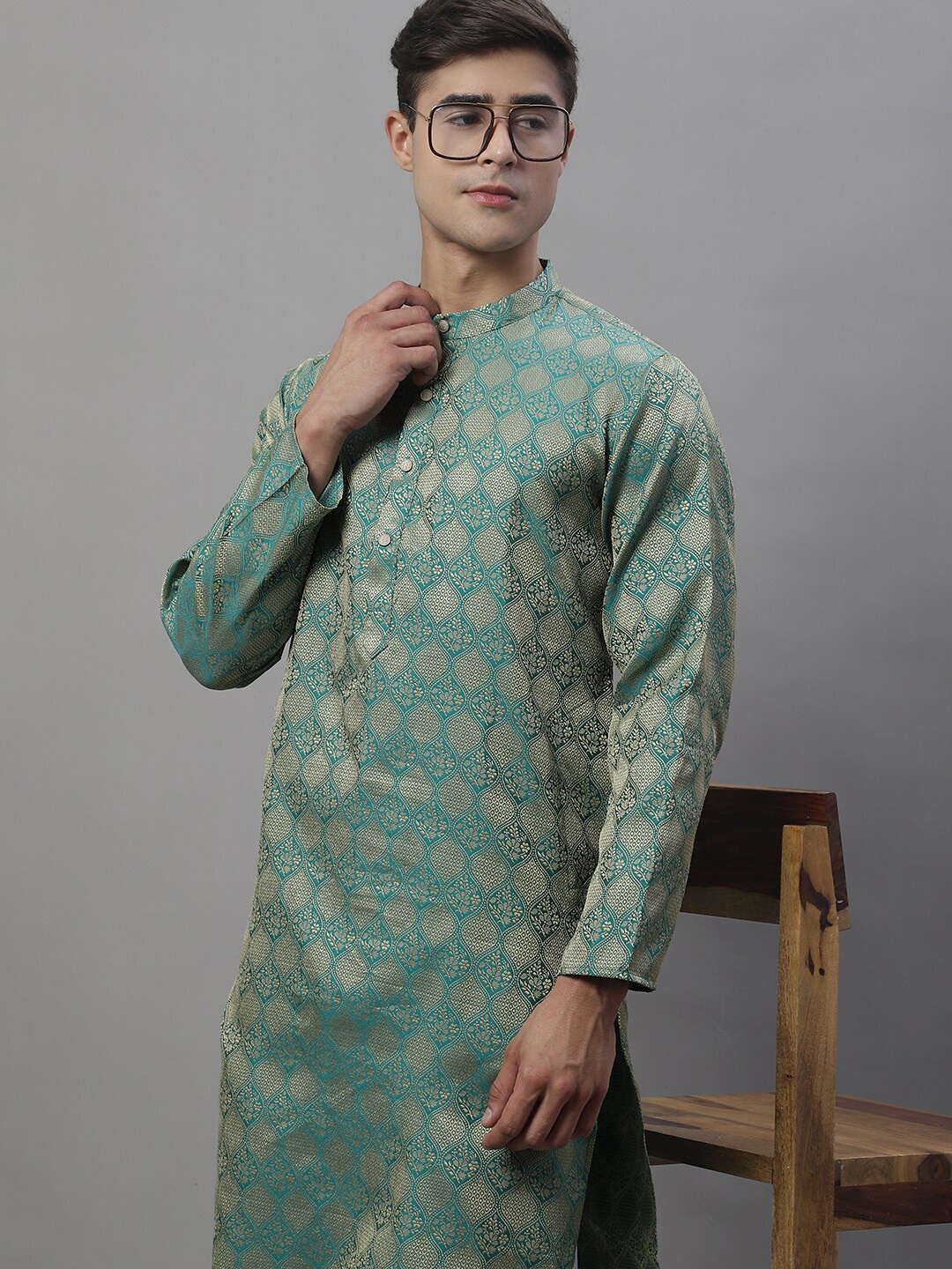 

Anouk Green & White Ethnic Motifs Woven Design Kurta with Pyjamas