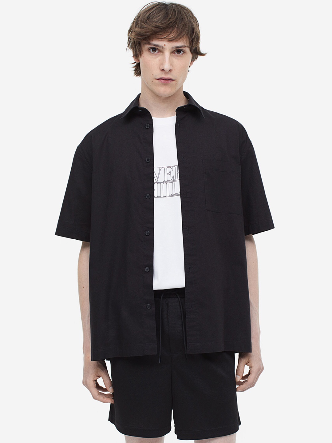 

H&M Men Relaxed Fit Mesh Shorts, Black