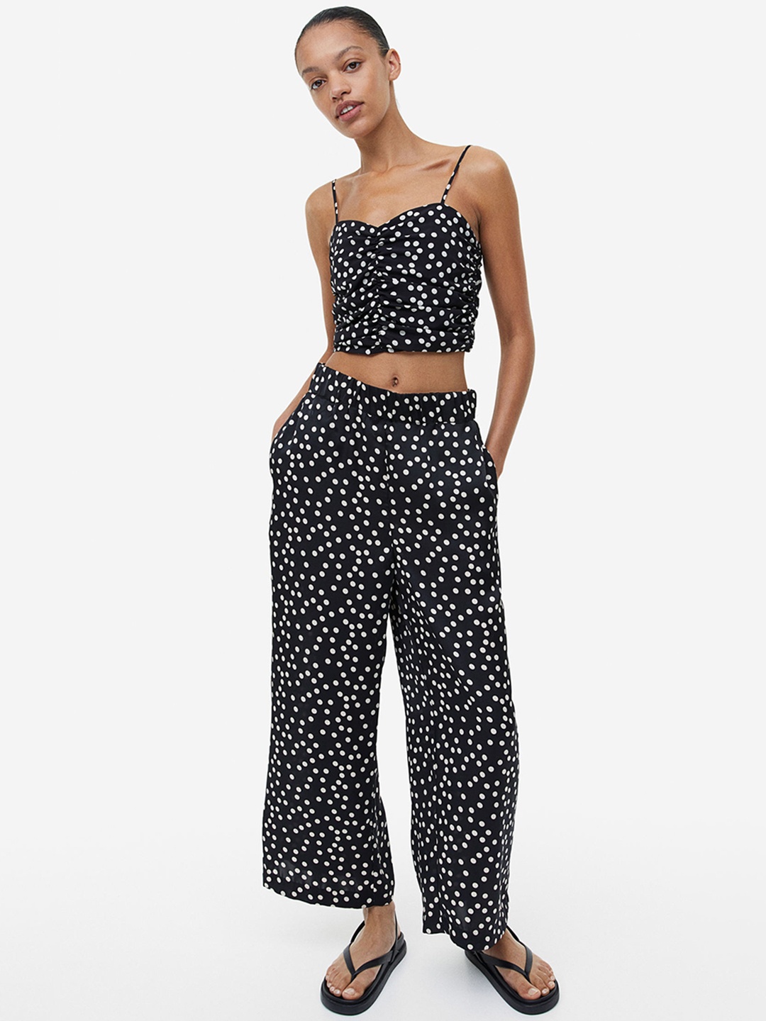 

H&M Women Patterned Trousers, Black