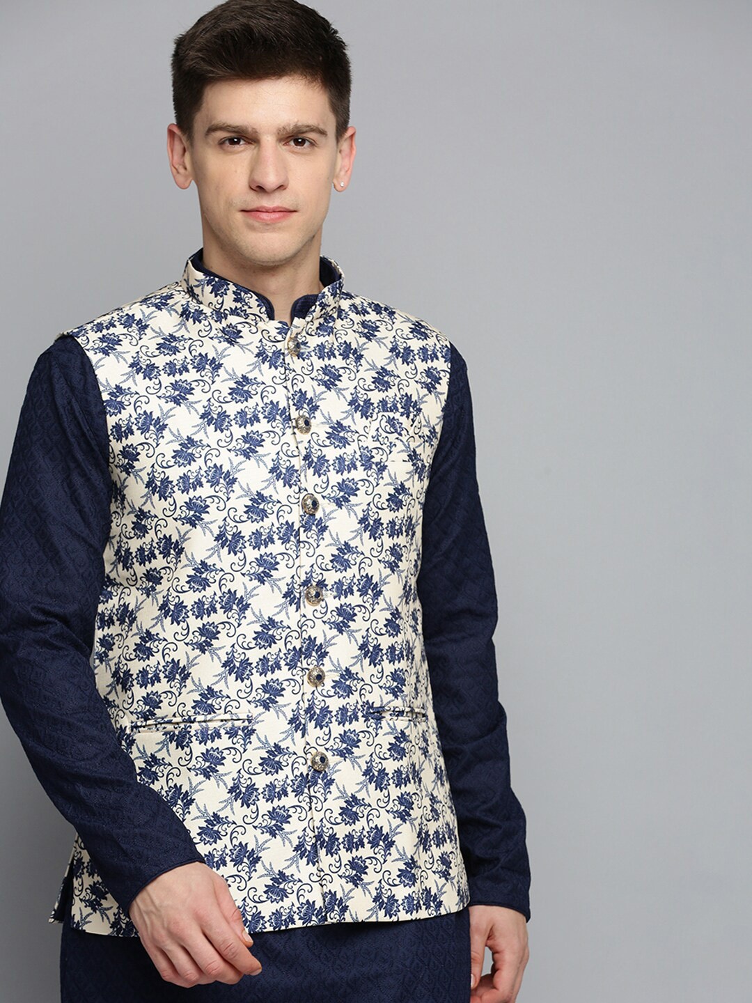 

SHOWOFF Printed Woven Nehru Jacket, Cream