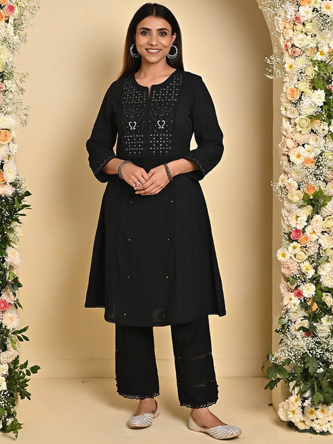 

Lakshita Floral Embroidered Notched Neck Sequinned A-Line Kurta, Black