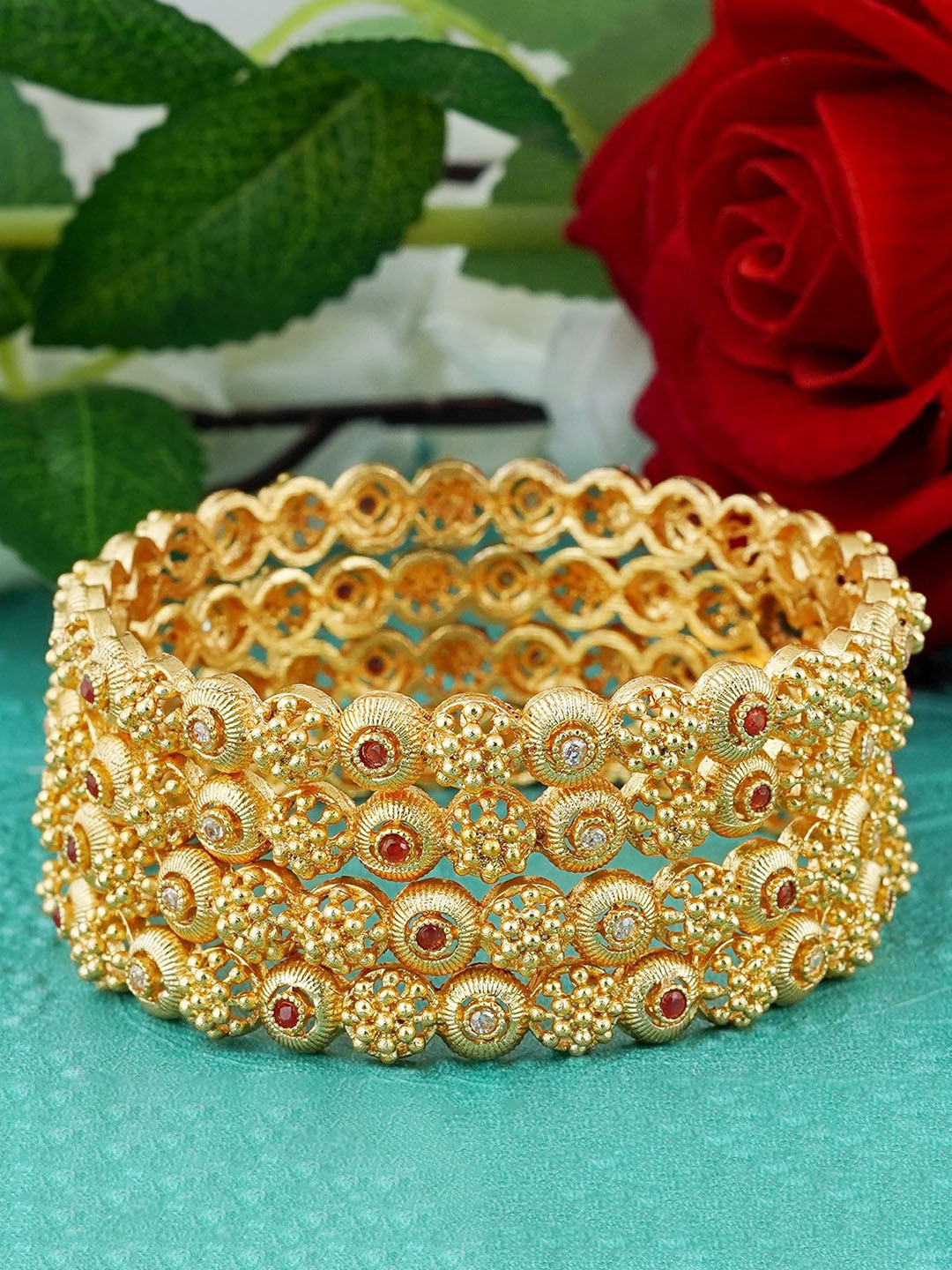 

MANSIYAORANGE Set Of 4 Gold-Plated Stone-Studded Bangles
