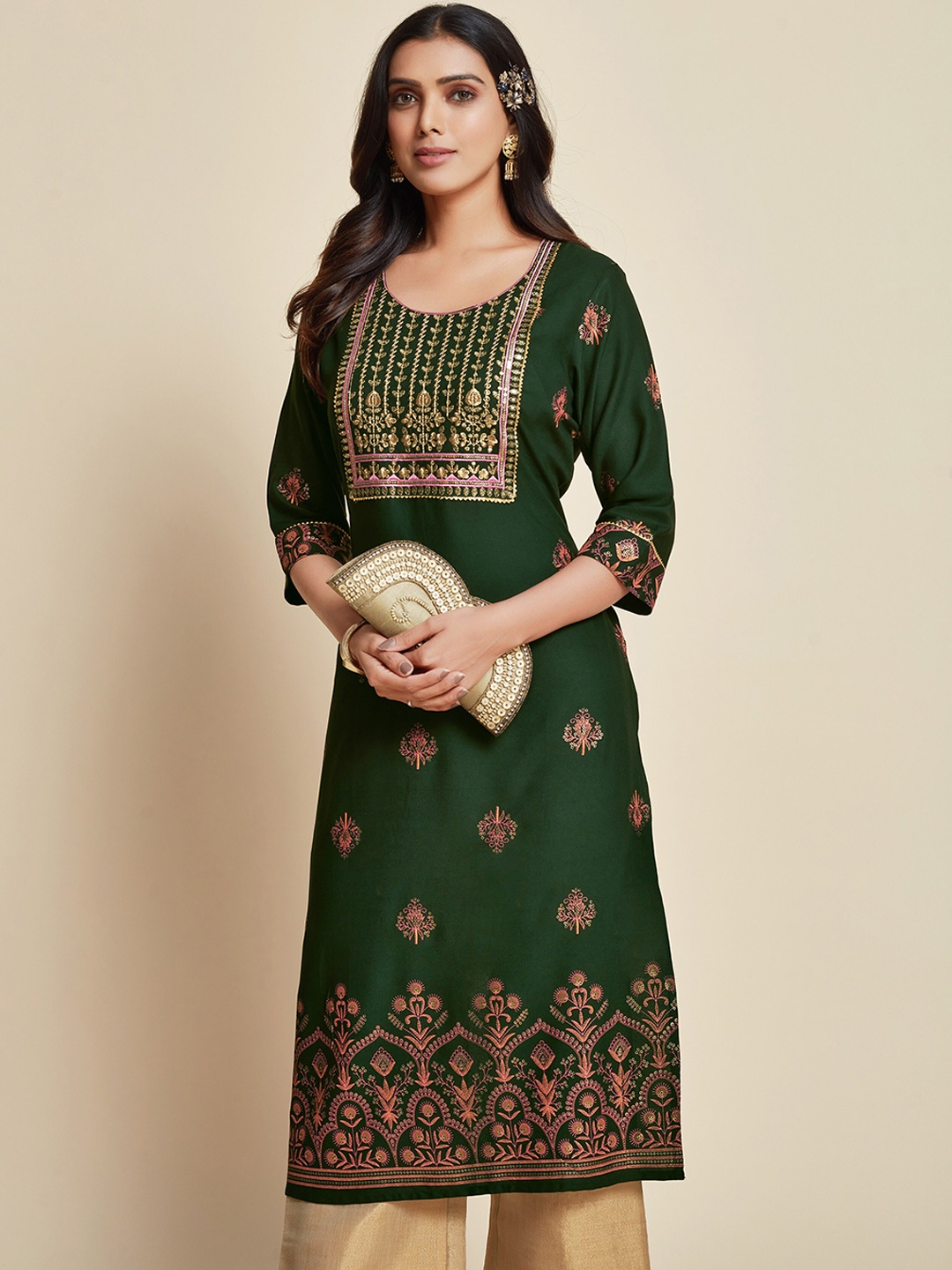 

Ishin Green & Pink Ethnic Motifs Embroidered Sequinned Kurta