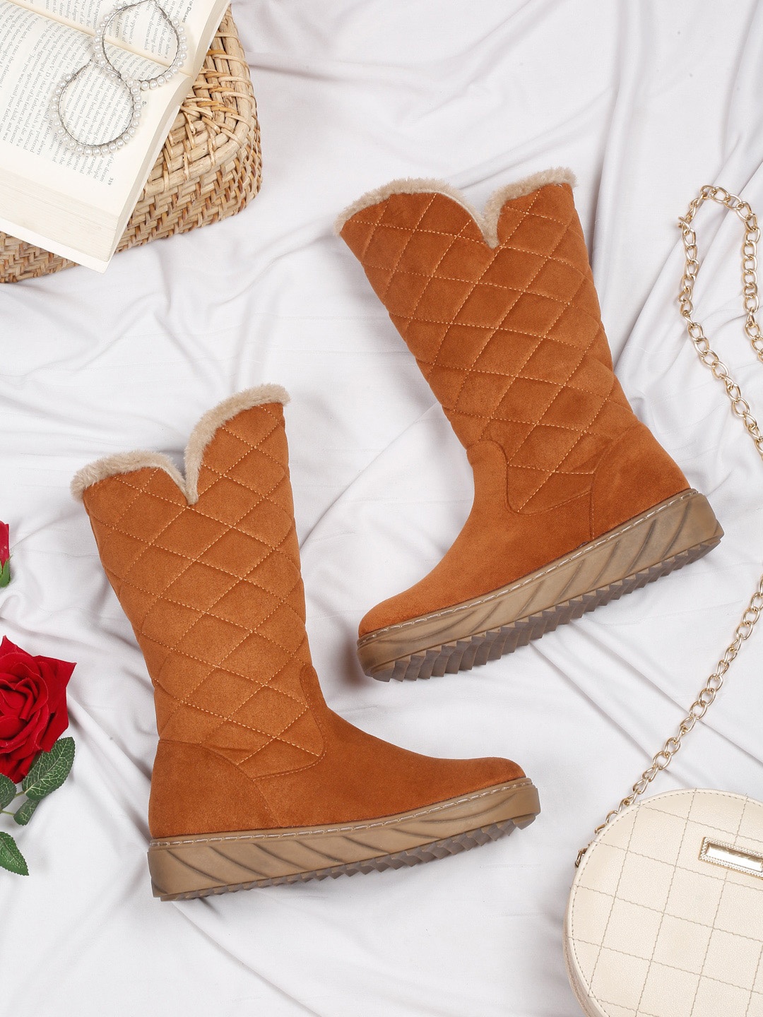 

pelle albero Women Quilted High-Top Winter Boots, Tan