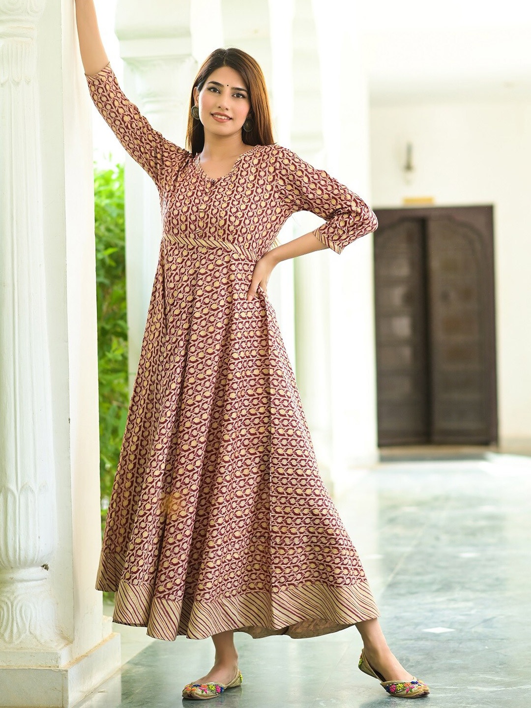 

Hatheli V-Neck Polka Dot Print Maxi Dress, Maroon