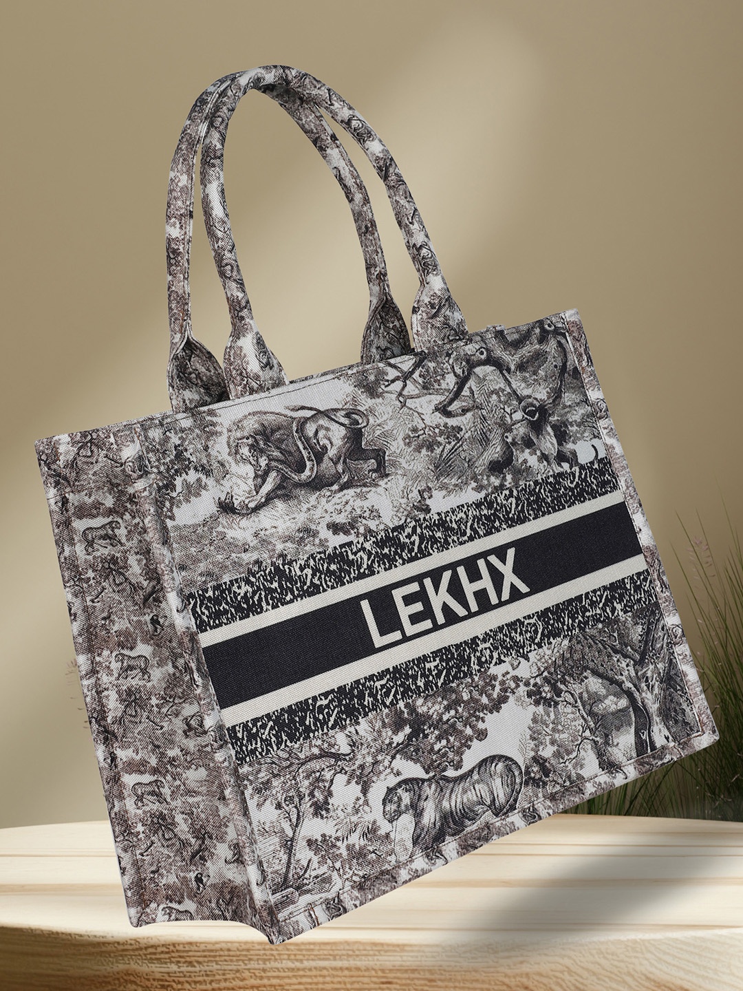 

LEKHX Printed Structured Handheld Bag, White