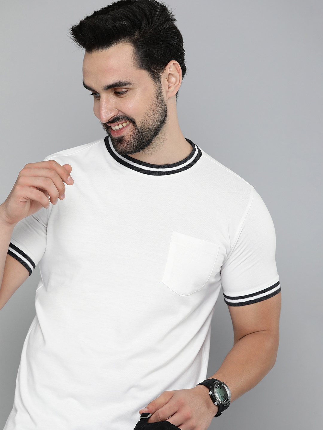 

HERE&NOW Men Solid Regular Fit T-shirt, White