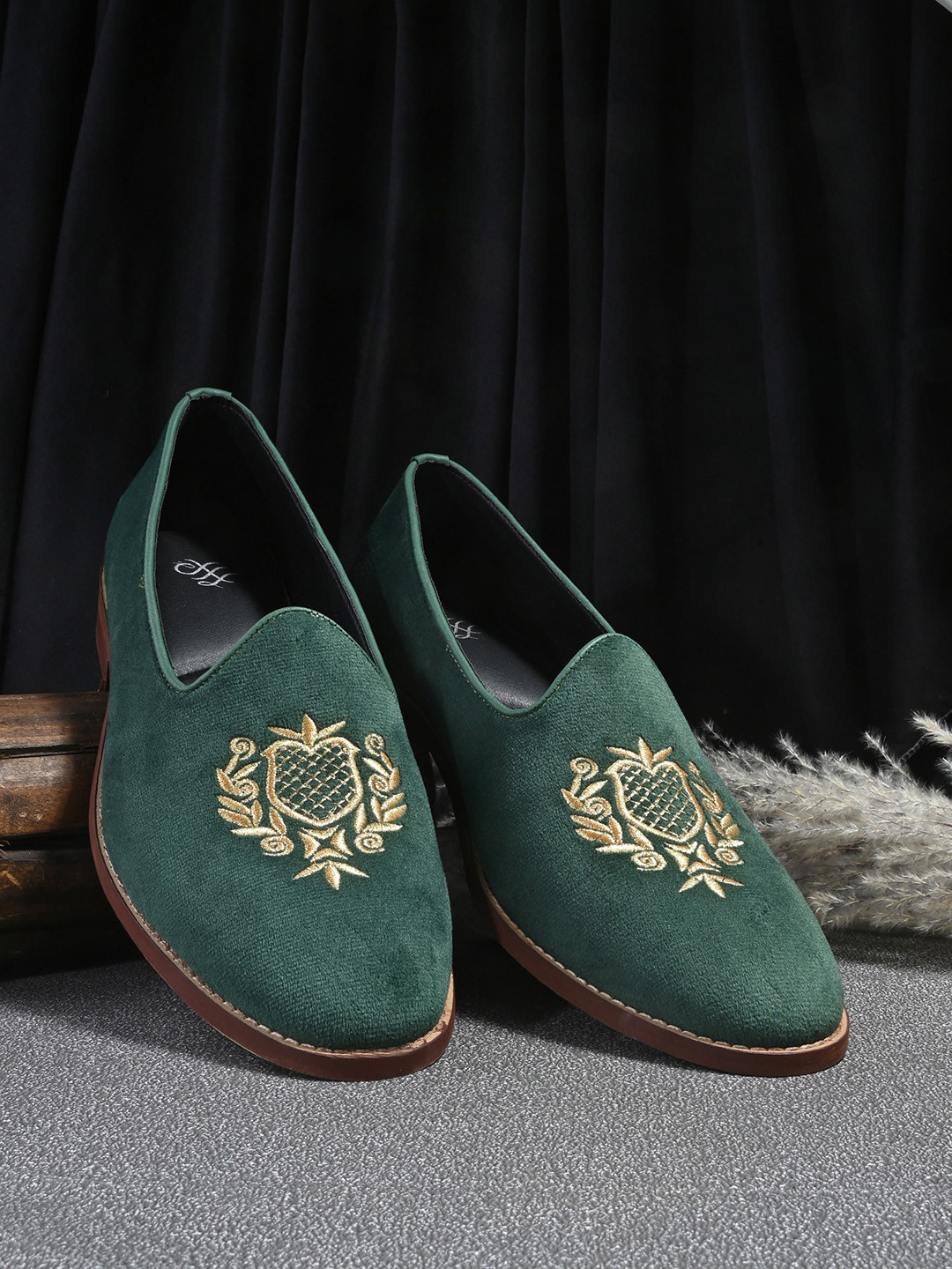 

House of Pataudi Men Embellished Embroidered Lightweight Comfort Insole Basics Mojaris, Green