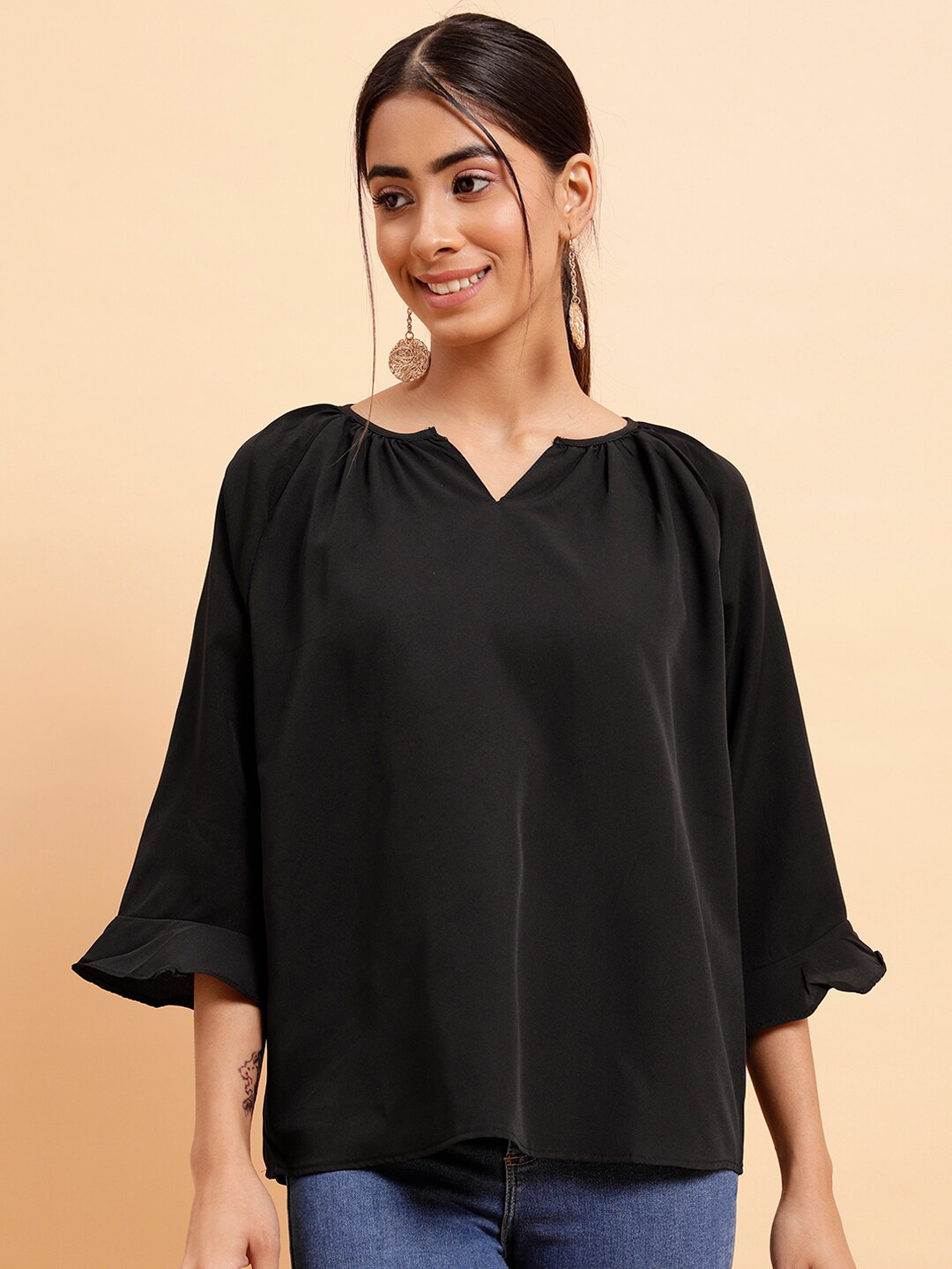 

MINT STREET Round Notched Neck Raglan Sleeves Regular Top, Black