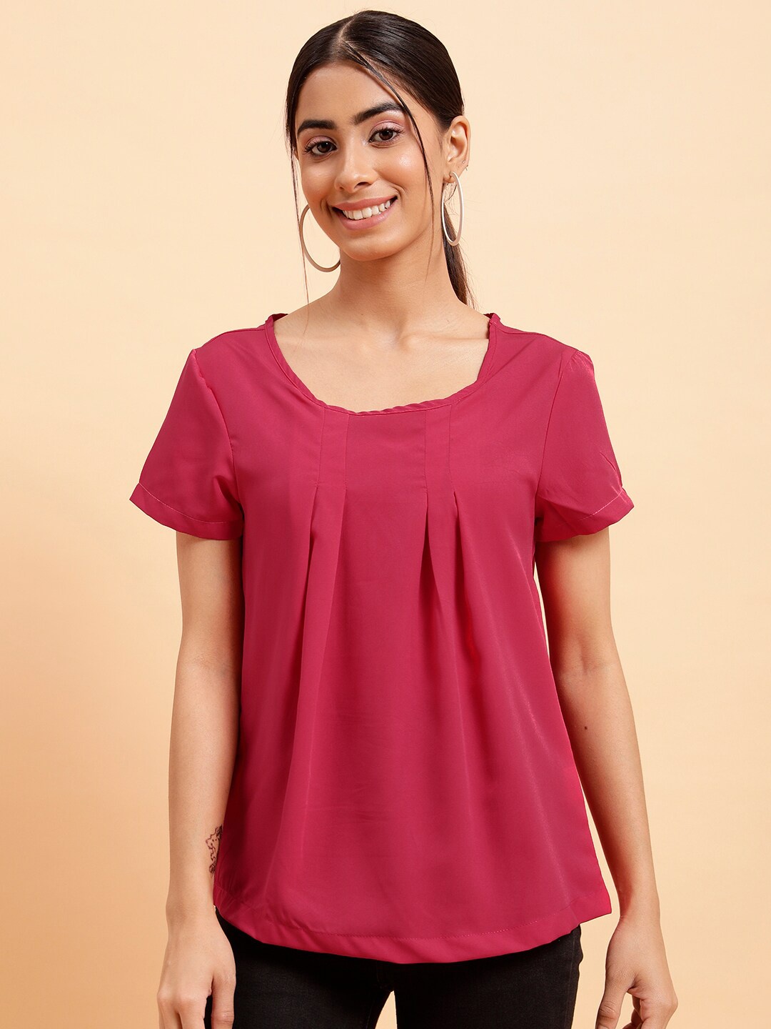 

MINT STREET Round Neck Short Sleeves Crepe Top, Fuchsia