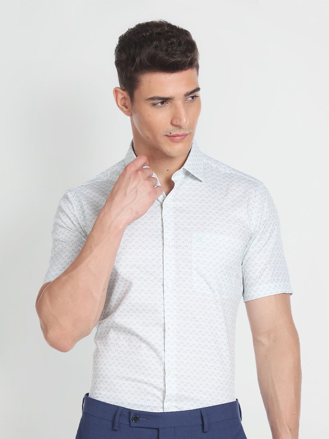 

Arrow Floral Micro Ditsy Printed Pure Cotton Formal Shirt, Green
