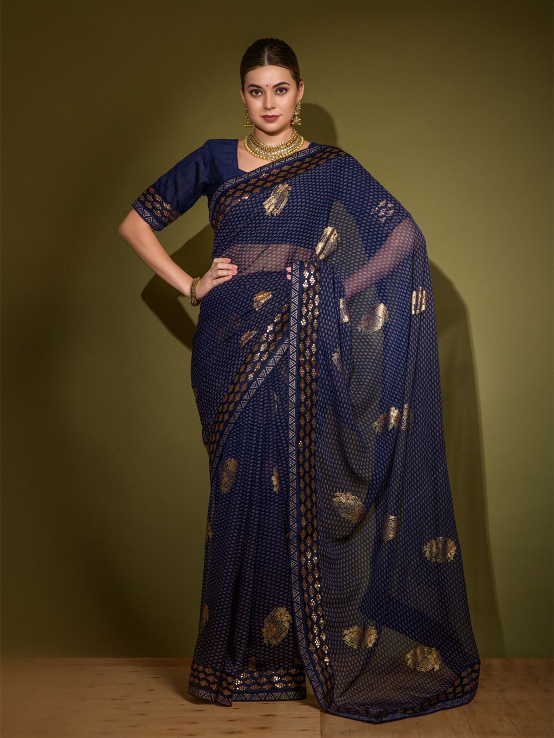 

VEERAX Ethnic Motifs Printed Sequinned Saree, Blue