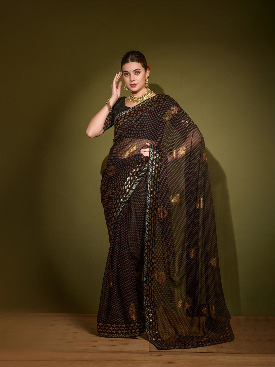 

VEERAX Ethnic Motifs Printed Sequinned Kota Saree, Black