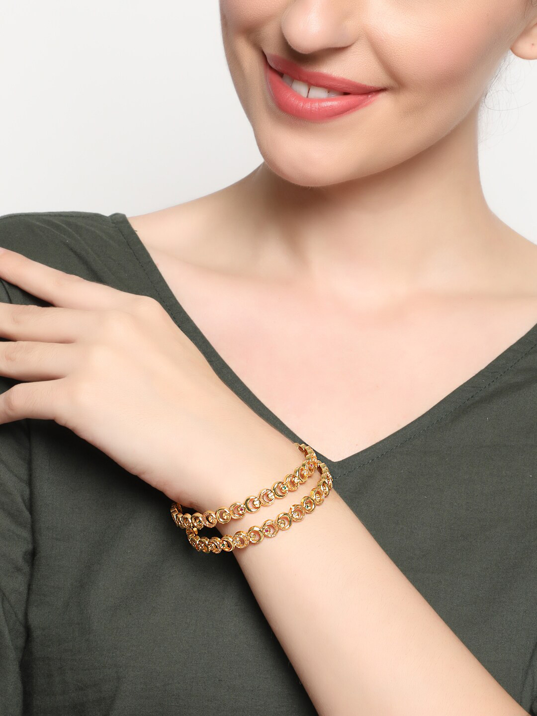 

Anouk Set Of 2 Gold-Plated Stone-Studded Bangles