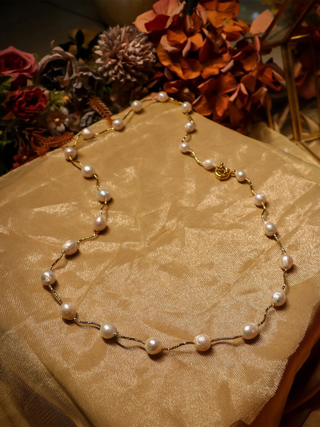 

Ishhaara Brass-Plated Necklace, Gold