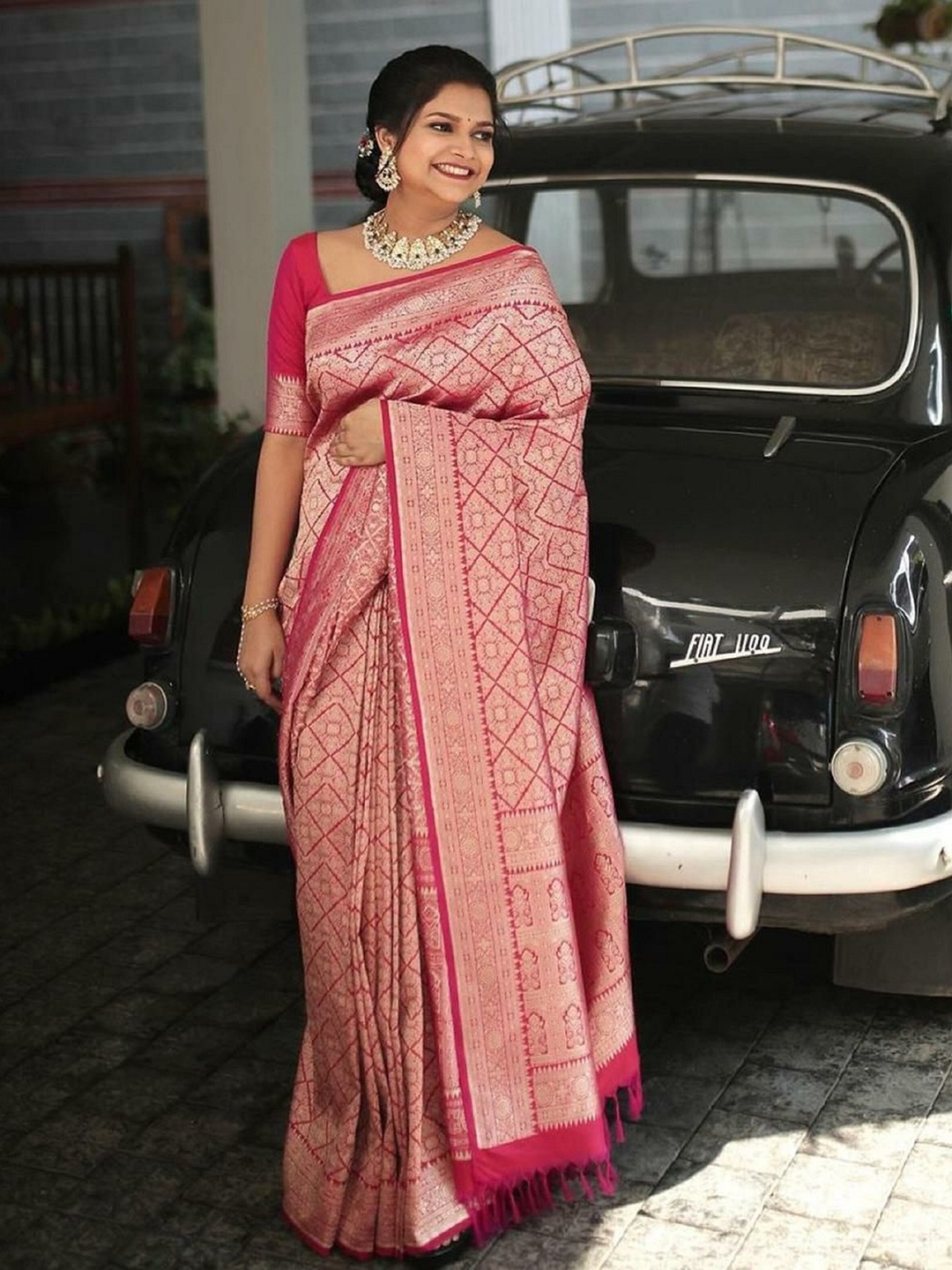 

Fashion Booms Floral Woven Design Zari Pure Silk Banarasi Saree, Pink