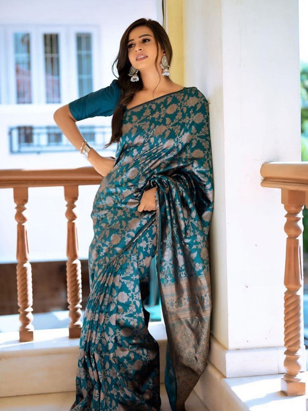 

Fashion Booms Floral Woven Design Zari Pure Silk Kanjeevaram Saree, Teal