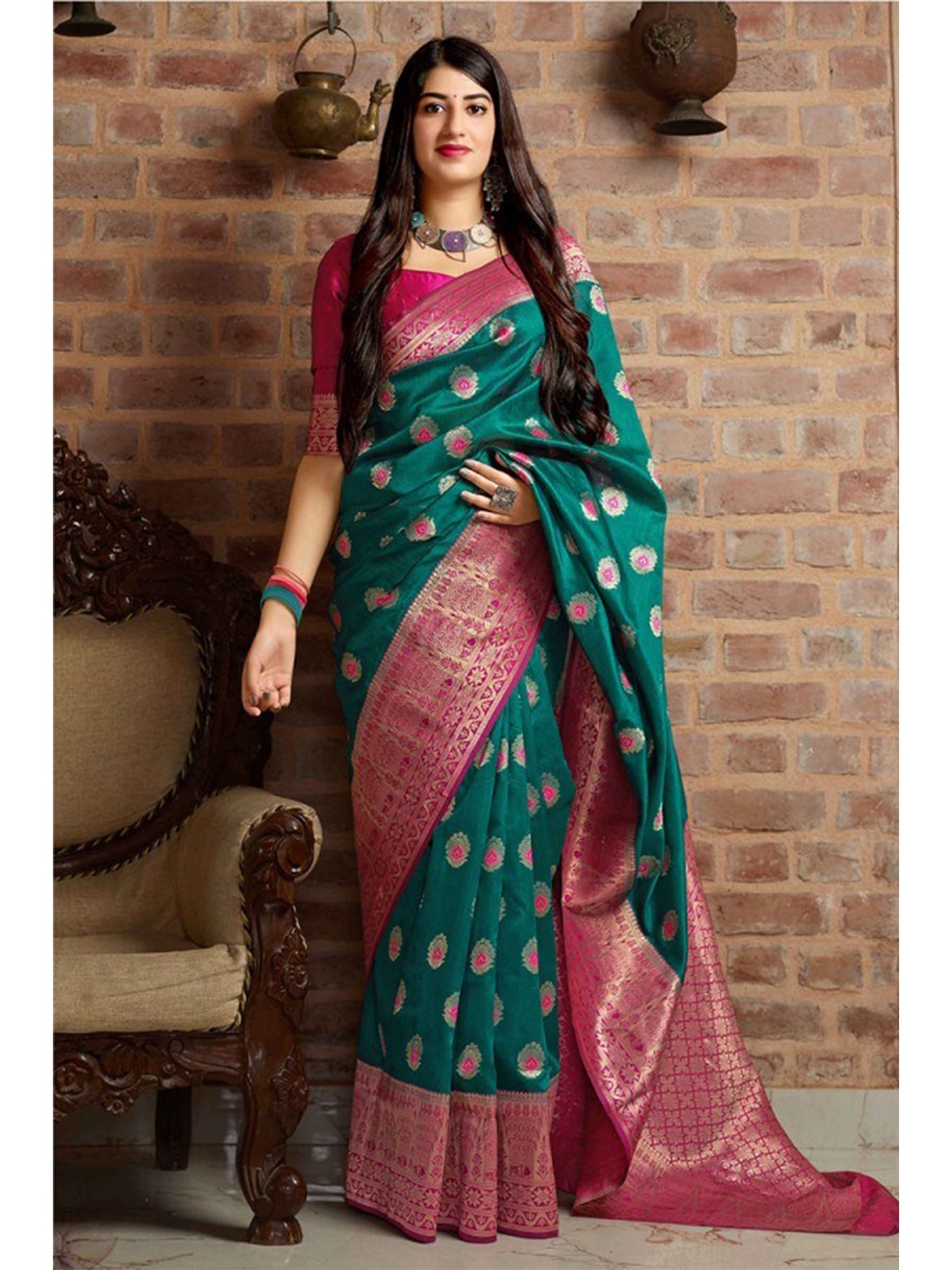 

Fashion Booms Ethnic Motif Woven Design Zari Pure Silk Kanjeevaram Saree, Green