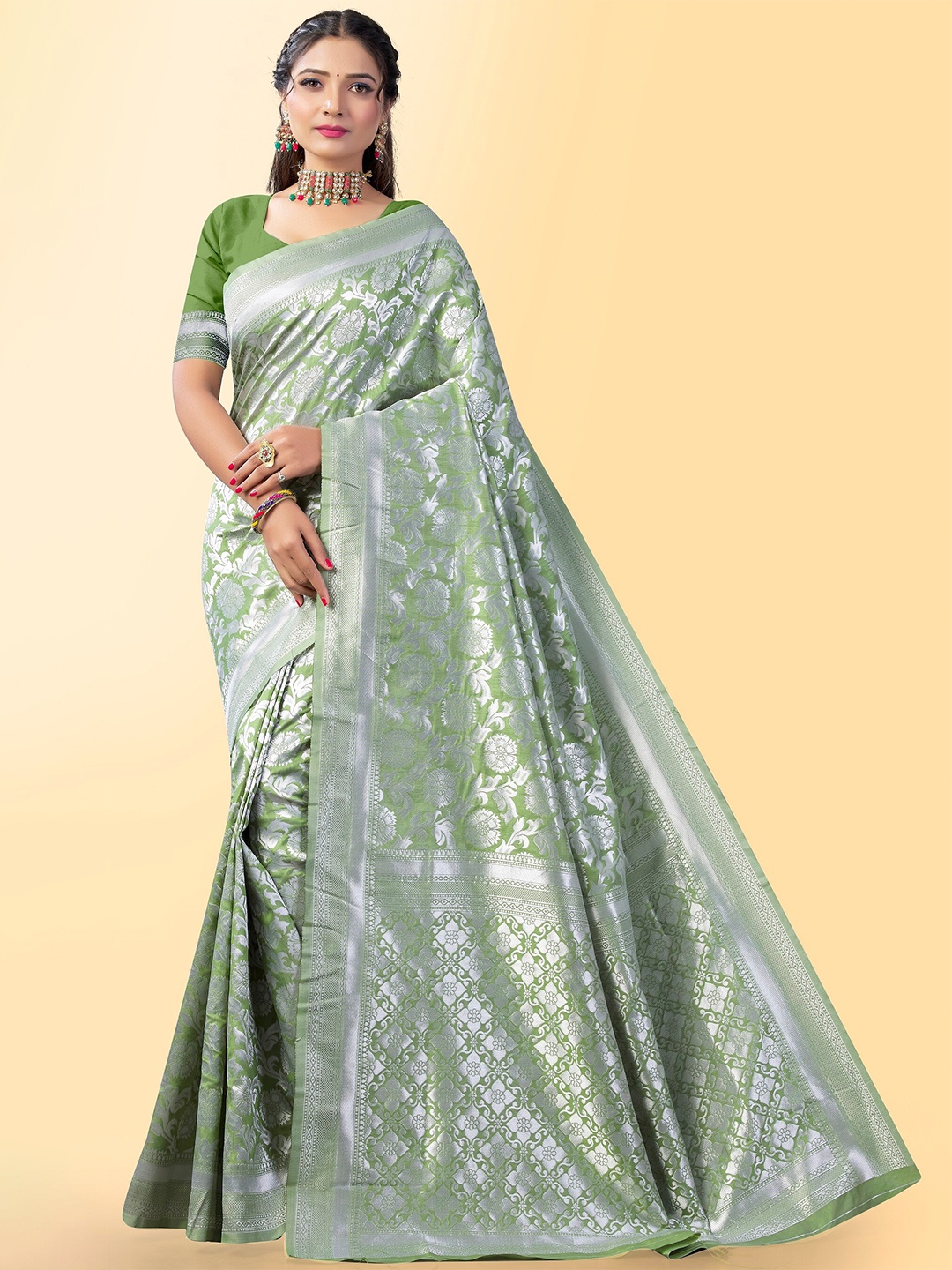 

Fashion Booms Floral Woven Design Zari Pure Silk Kanjeevaram Saree, Green